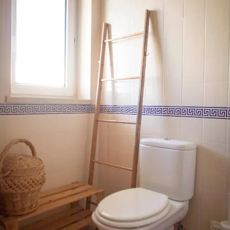 Middle Of The Bay 2 Bedroom Apartment Ferrel (Leiria)