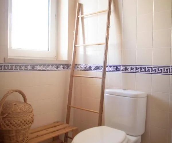 Middle Of The Bay 2 Bedroom Apartment Ferrel (Leiria)